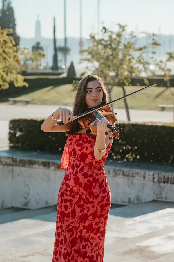 Carolina Gonçalves Violino