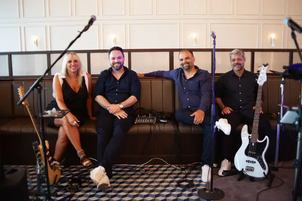 Magic Tones Band