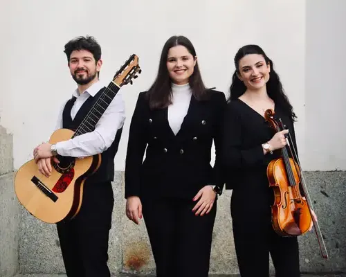 LOVARTIS - Música ao vivo