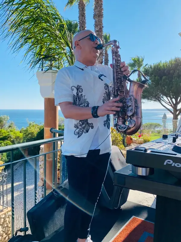 Galeria SAXING LOUNGE - Live Sax & Dj Lounge Experience 2