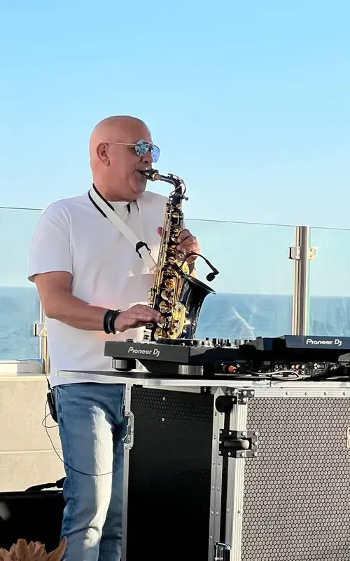 SAXING LOUNGE - Live Sax & Dj Lounge Experience