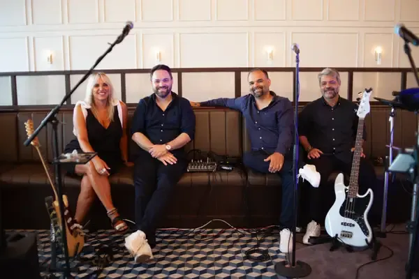 Magic Tones Band