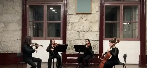 Galeria Alma Strings 0